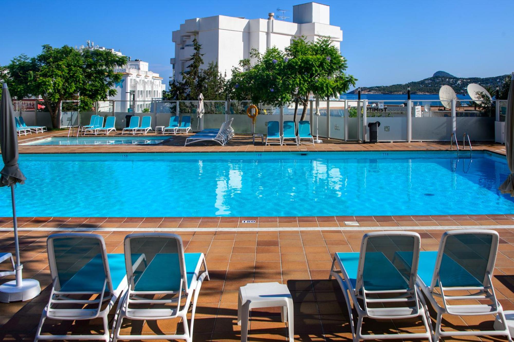 Hotel Vibra Riviera San Antonio Abad Exterior foto